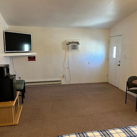 K7 Bed And Breakfast Паръмп Екстериор снимка