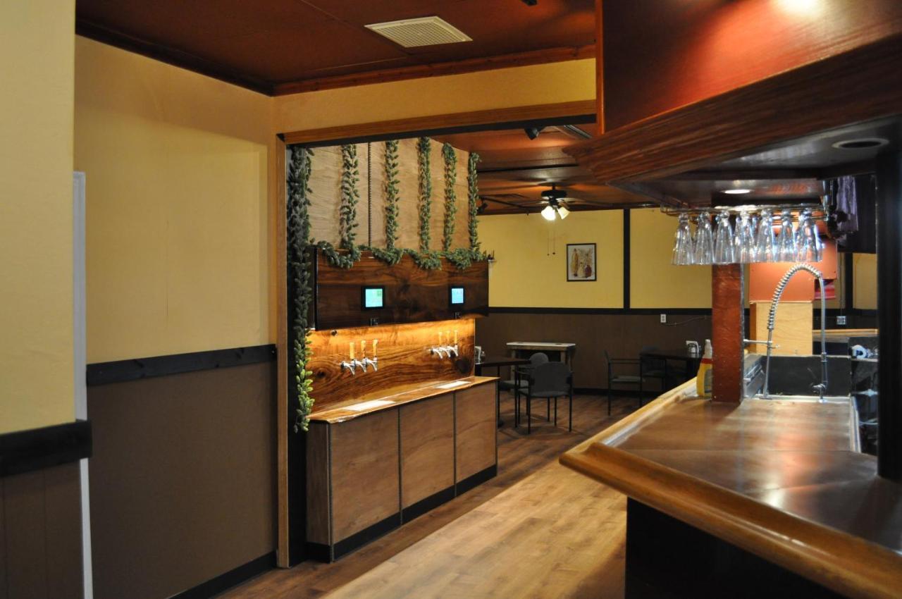 K7 Bed And Breakfast Паръмп Екстериор снимка