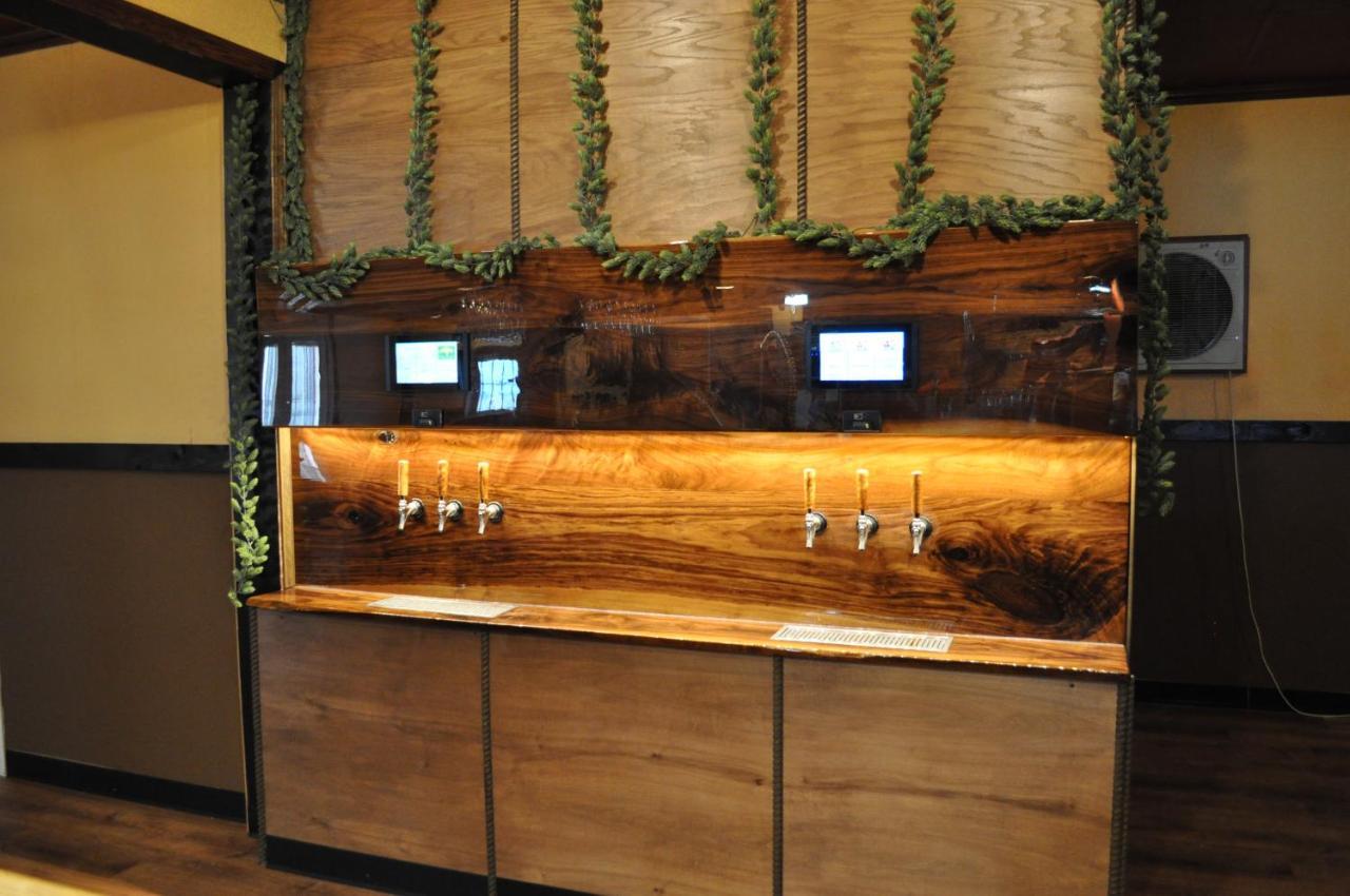 K7 Bed And Breakfast Паръмп Екстериор снимка